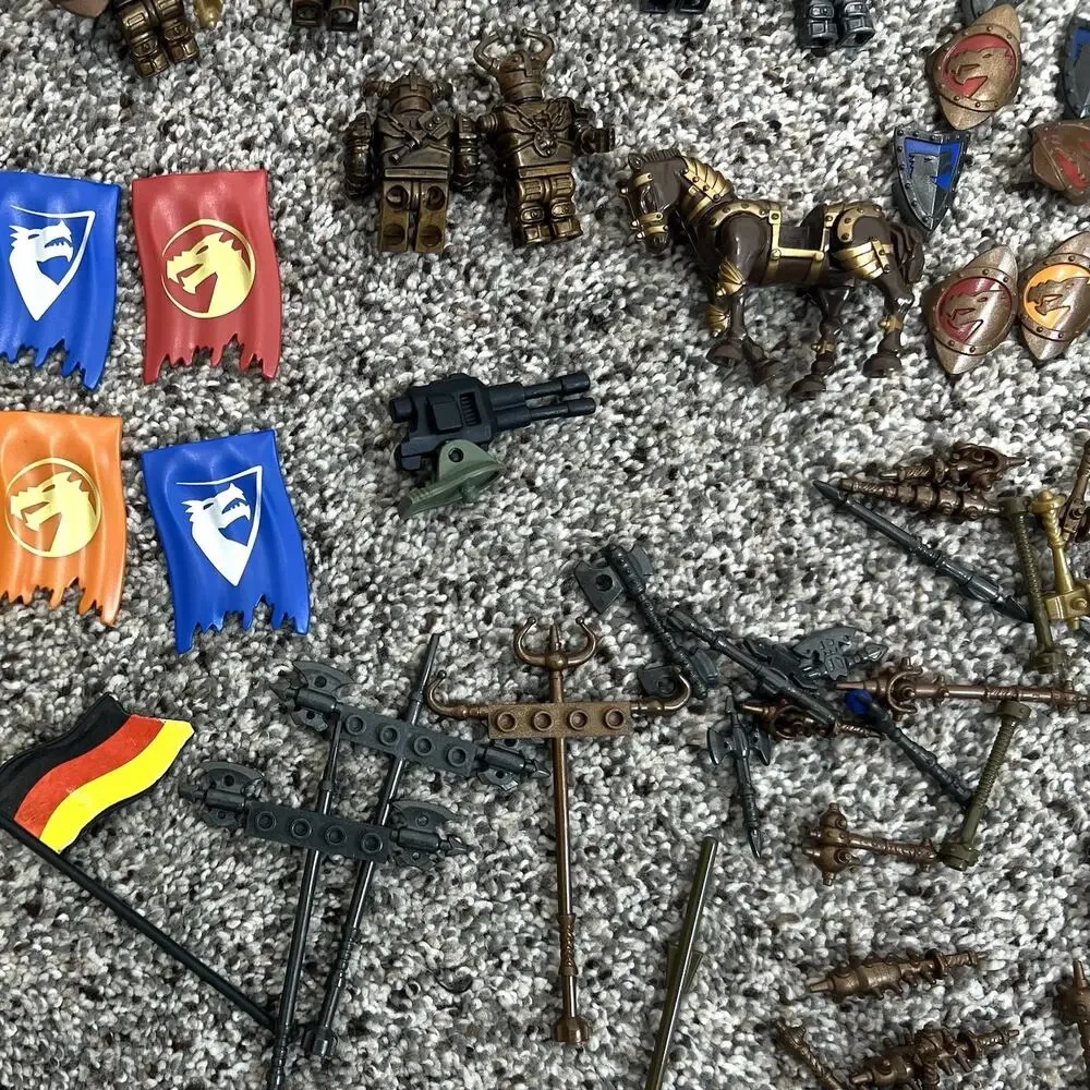 Mega Bloks Dragons Huge Mixed Lot Knights Warriors Castle Parts 100+ Pieces